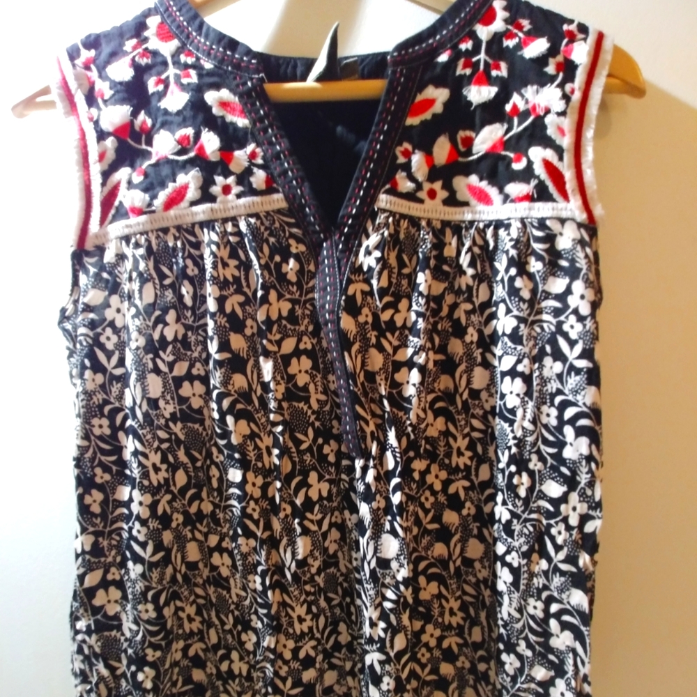 Anthropologie embroideres tank- xs
